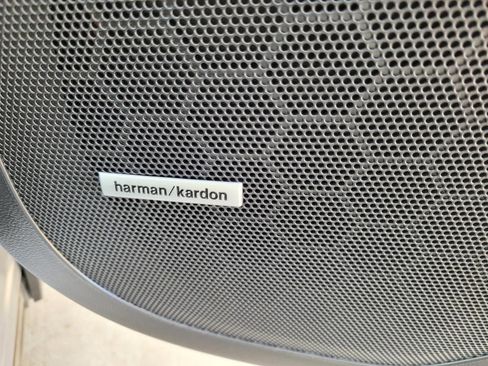 Used 2024 Subaru Ascent Touring w/ Popular Package #2 image 9