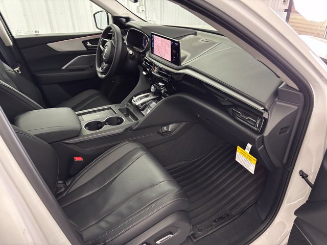 Used 2026 Acura MDX w/ Technology Package FWD image 32