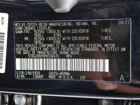 Used 2021 Toyota Highlander XLE AWD/4WD image 29