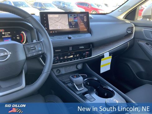 New 2026 Nissan Rogue Platinum w/ Platinum Premium Package image 7