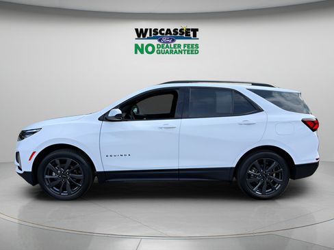 Used 2024 Chevrolet Equinox RS AWD/4WD image 2