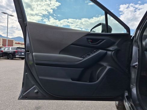 Used 2025 Subaru Crosstrek 2.5i Premium AWD/4WD image 15
