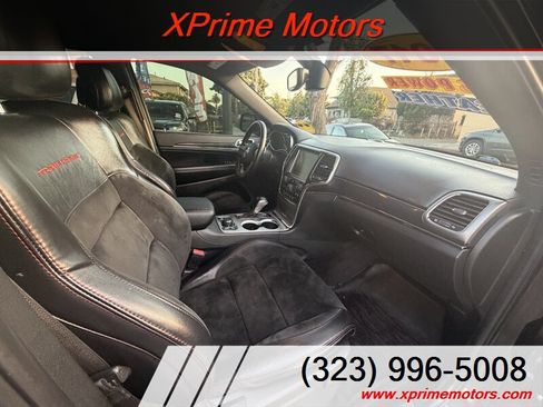 Used 2017 Jeep Grand Cherokee Trailhawk AWD/4WD image 35