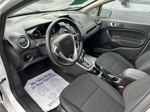 Used 2016 Ford Fiesta SE w/ Cold Weather Package FWD image 8