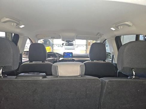 Used 2022 Ford Escape SE image 29