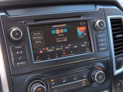 Used 2019 Nissan Titan S w/ S Utility Package image 11