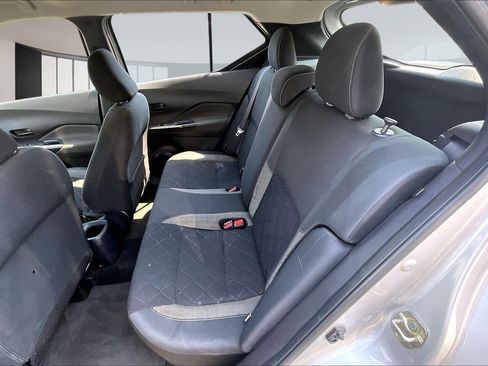 Used 2020 Nissan Kicks S FWD image 20