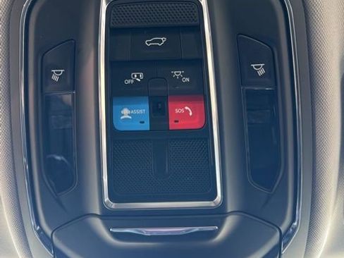 Used 2023 Jeep Grand Cherokee Limited w/ Trailer Tow Prep Group (B) image 18