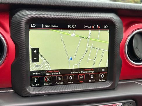 Used 2023 Jeep Wrangler Unlimited Rubicon w/ LED Lighting Group AWD/4WD image 21