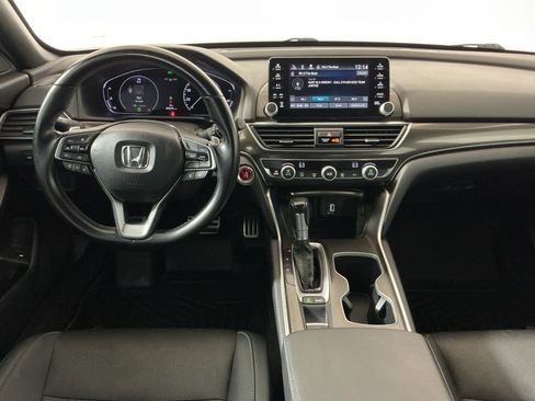 Used 2020 Honda Accord Sport image 9