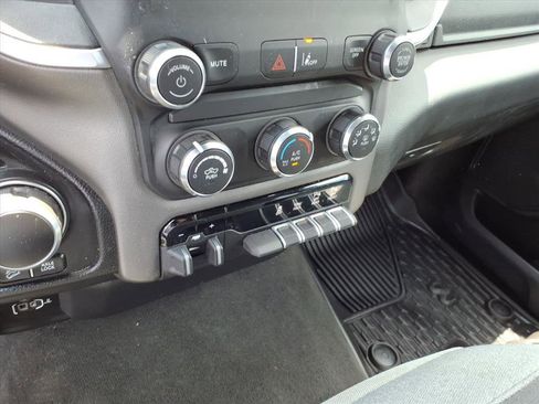 Used 2022 RAM 1500 Big Horn AWD/4WD image 22