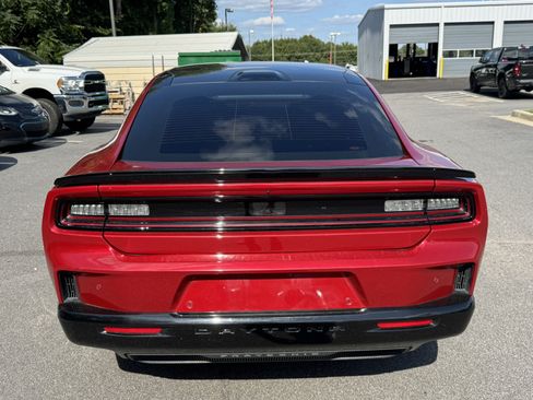 Used 2024 Dodge Charger Daytona Scat Pack w/ Plus Group AWD/4WD image 6