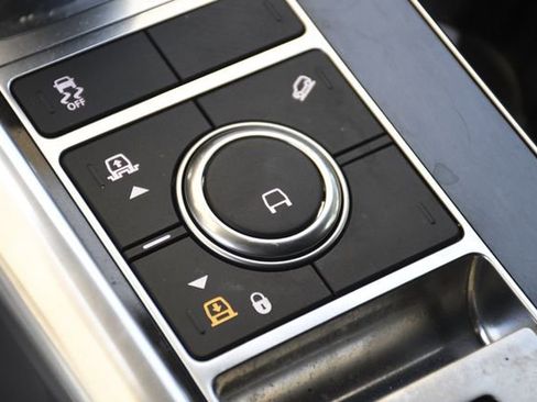 Used 2021 Land Rover Range Rover Sport HSE Silver Edition image 13