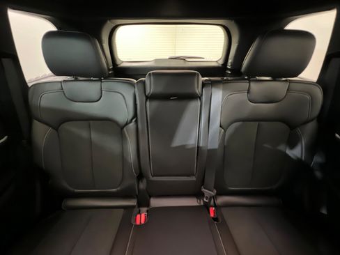 New 2026 Jeep Grand Cherokee Altitude AWD/4WD image 25