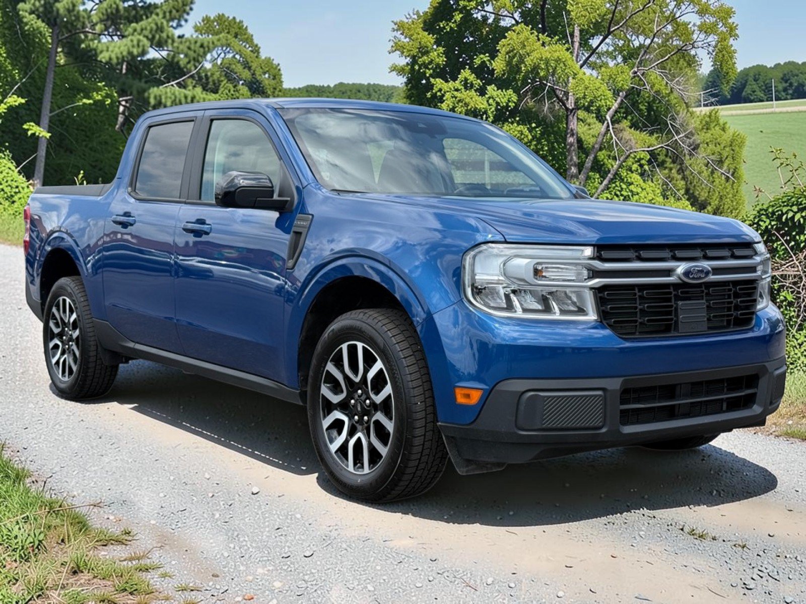 Used 2024 Ford Maverick Lariat FWD image 2