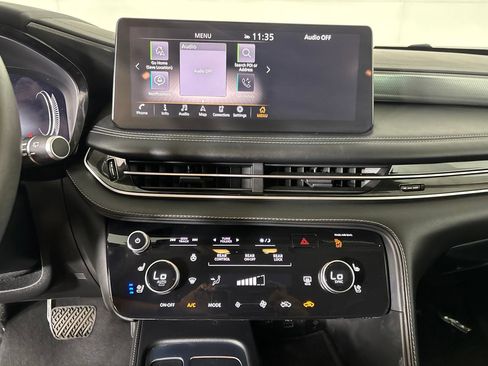 Used 2023 Genesis G70 2.0T w/ Sport Prestige Package AWD/4WD image 19