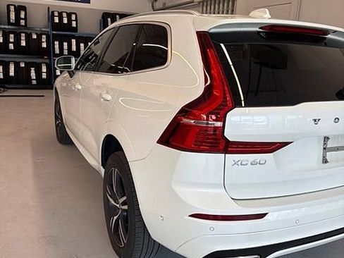 Used 2018 Volvo XC60 T6 R-Design w/ Convenience Package AWD/4WD image 6
