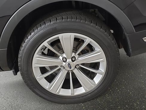 Used 2019 Ford Explorer Limited w/ Class III Trailer Tow Package AWD/4WD image 38
