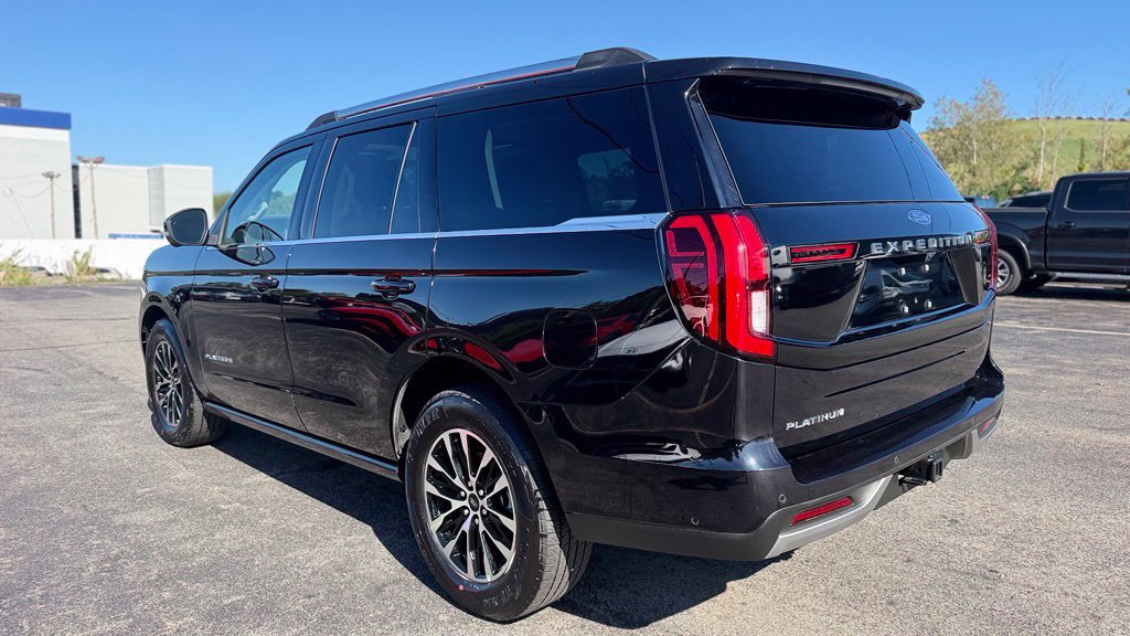 Used 2025 Ford Expedition Platinum AWD/4WD image 5