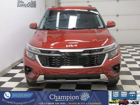 Used 2024 Kia Seltos S image 2