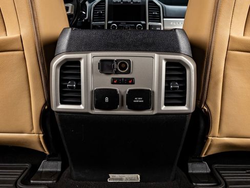 Used 2020 Ford F250 Lariat w/ Lariat Ultimate Package AWD/4WD image 33