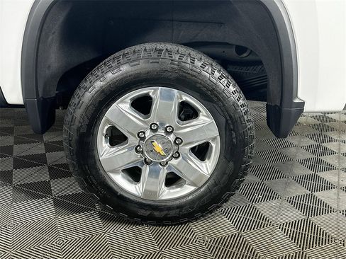 Used 2023 Chevrolet Silverado 2500 LTZ w/ LTZ Premium Package image 34