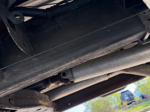 Used 2004 Chevrolet Silverado 2500 LT w/ Heavy-Duty Power Package image 14