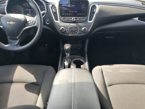 Used 2024 Chevrolet Malibu LT FWD image 17