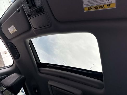 Used 2022 Honda Odyssey Touring image 22