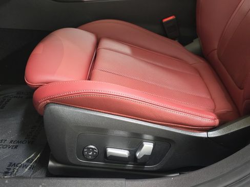 Certified 2023 BMW 330i Sedan w/ Premium Package RWD image 28
