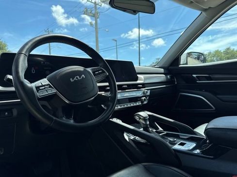 Used 2025 Kia Telluride S FWD image 22