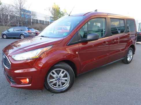 Used 2019 Ford Transit Connect XLT w/ XLT Premium Package image 3