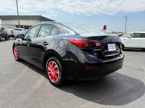 Used 2017 MAZDA MAZDA3 Sport FWD image 5