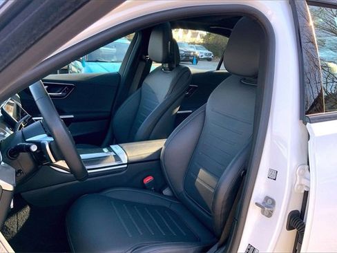 Used 2025 Mercedes-Benz C 300 4MATIC Sedan image 6