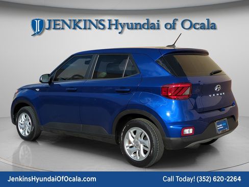 Certified 2023 Hyundai Venue SE w/ Cargo Package image 5