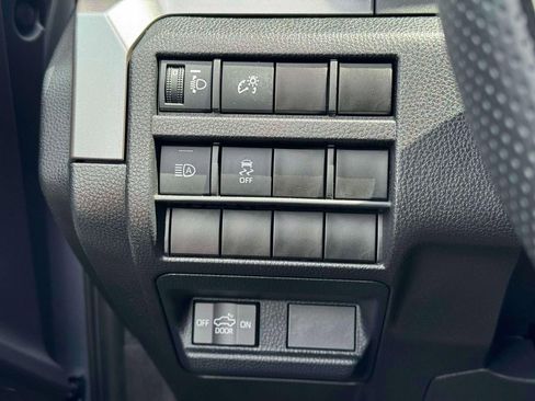 Used 2024 Toyota Tacoma TRD Off-Road AWD/4WD image 20