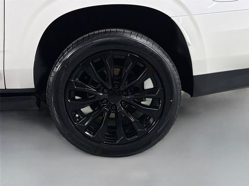 Used 2022 GMC Yukon XL Denali AWD/4WD image 31