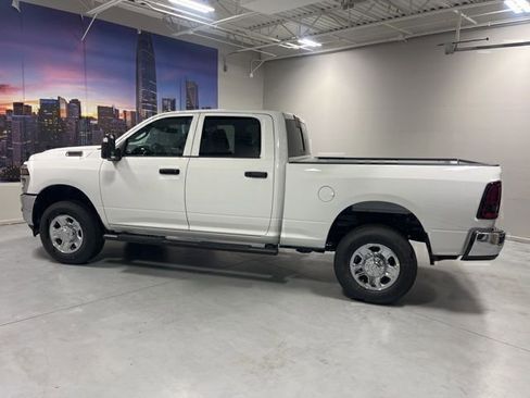 New 2026 RAM 2500 Tradesman AWD/4WD image 4
