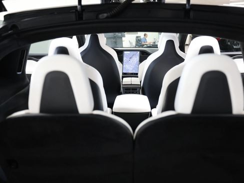 Used 2018 Tesla Model X 100D AWD/4WD image 47