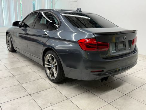 Used 2018 BMW 330i xDrive Sedan AWD/4WD image 7