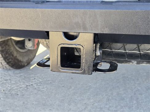 Used 2024 Toyota Tacoma TRD Off-Road image 10