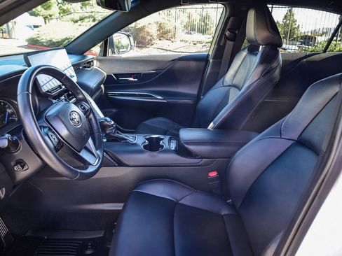 Certified 2024 Toyota Venza Nightshade image 22