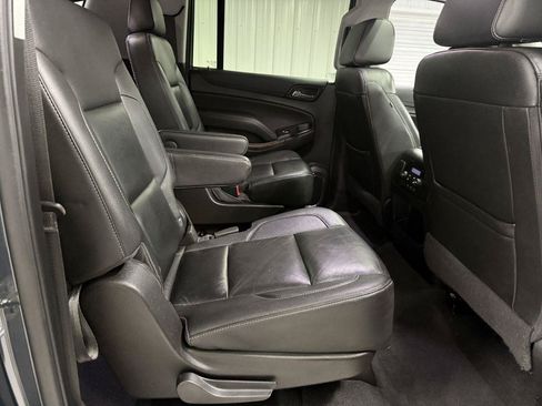 Used 2020 Chevrolet Suburban LT AWD/4WD image 42