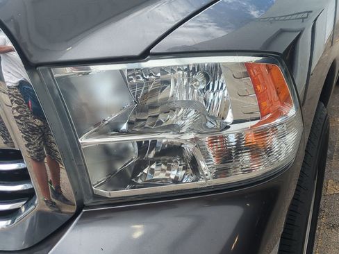 Used 2019 RAM 1500 Big Horn image 11