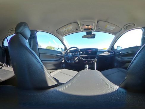 Used 2025 Buick Encore GX Preferred image 42