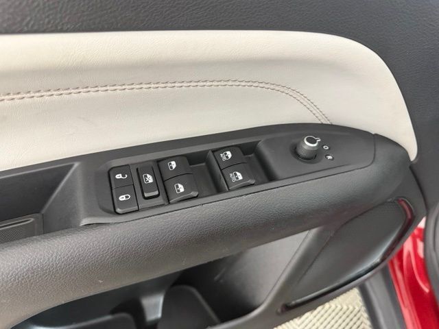 Used 2025 Jeep Compass Limited AWD/4WD image 13
