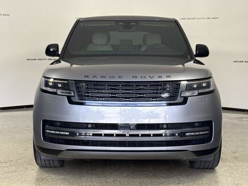 Used 2024 Land Rover Range Rover SE AWD/4WD image 8