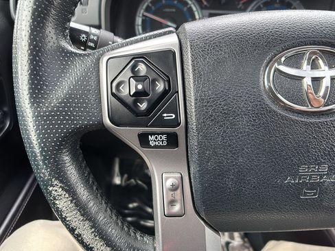 Used 2016 Toyota 4Runner SR5 Premium AWD/4WD image 31