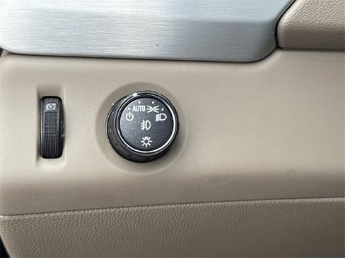 Used 2019 GMC Yukon XL SLT w/ Open Road Package image 27