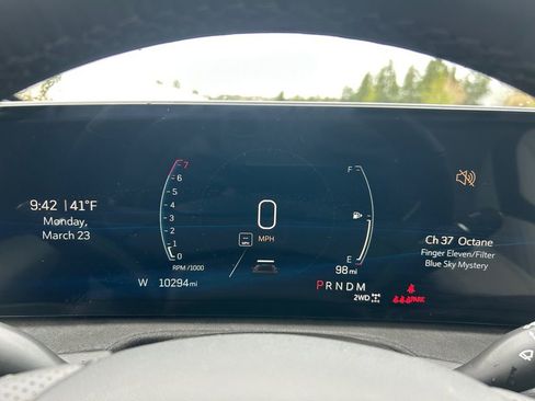 Used 2024 Cadillac XT4 Sport image 16